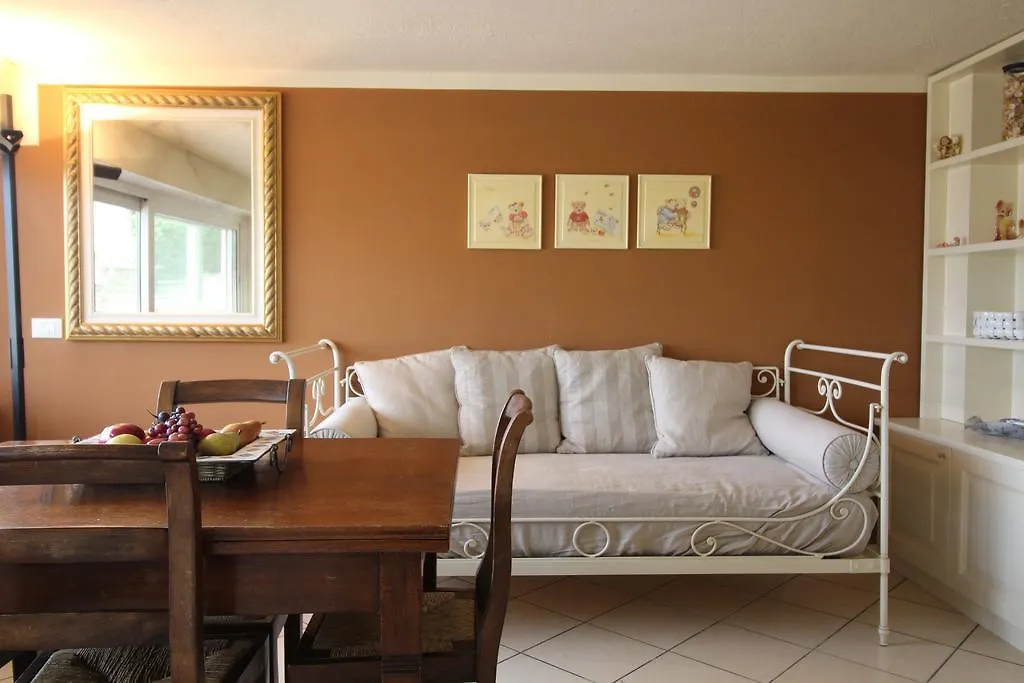 Versine Luxury Apartment Salo
